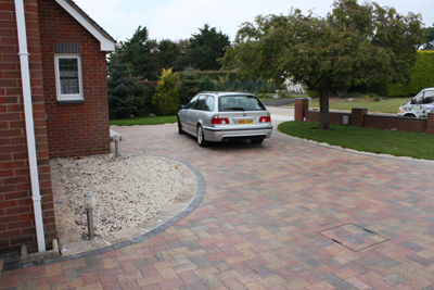 Rustington driveway Autumn Gold Granite edging 056.jpg